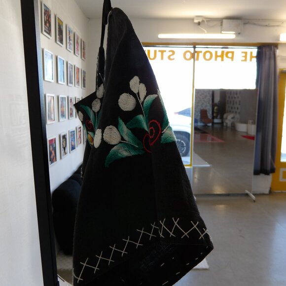 Dress - Picture 5 of 5